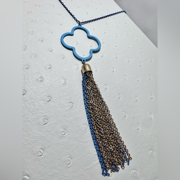 Blue Clover & Tassel Necklace ☘️ - Picture 2 of 5